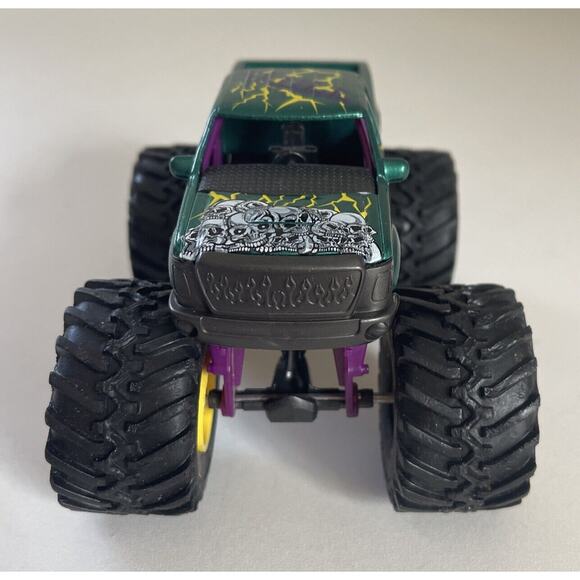 Monster Truck Green Skull 5.5" L Mini 4x4 Rubber Wheels 1:43 DieCast NewRay - Picture 4 of 6